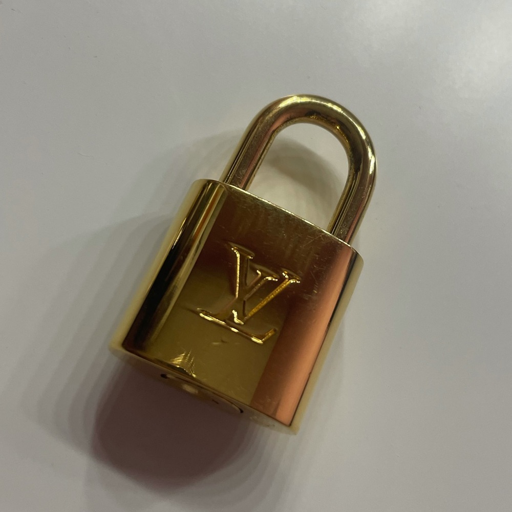 Louis Vuitton Lock & Key set